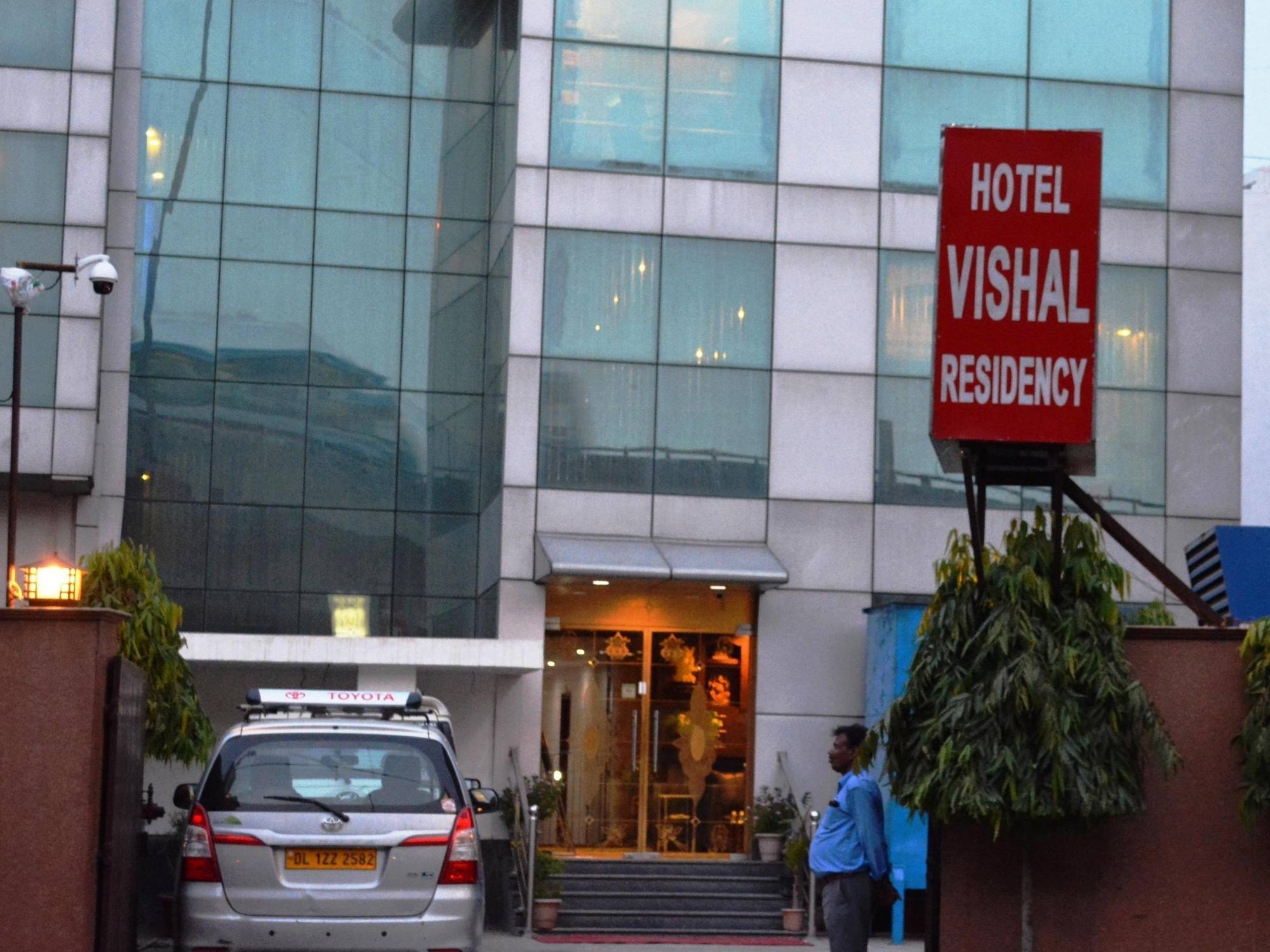 Airport Hotel Vishal Residency Yeni Delhi Dış mekan fotoğraf