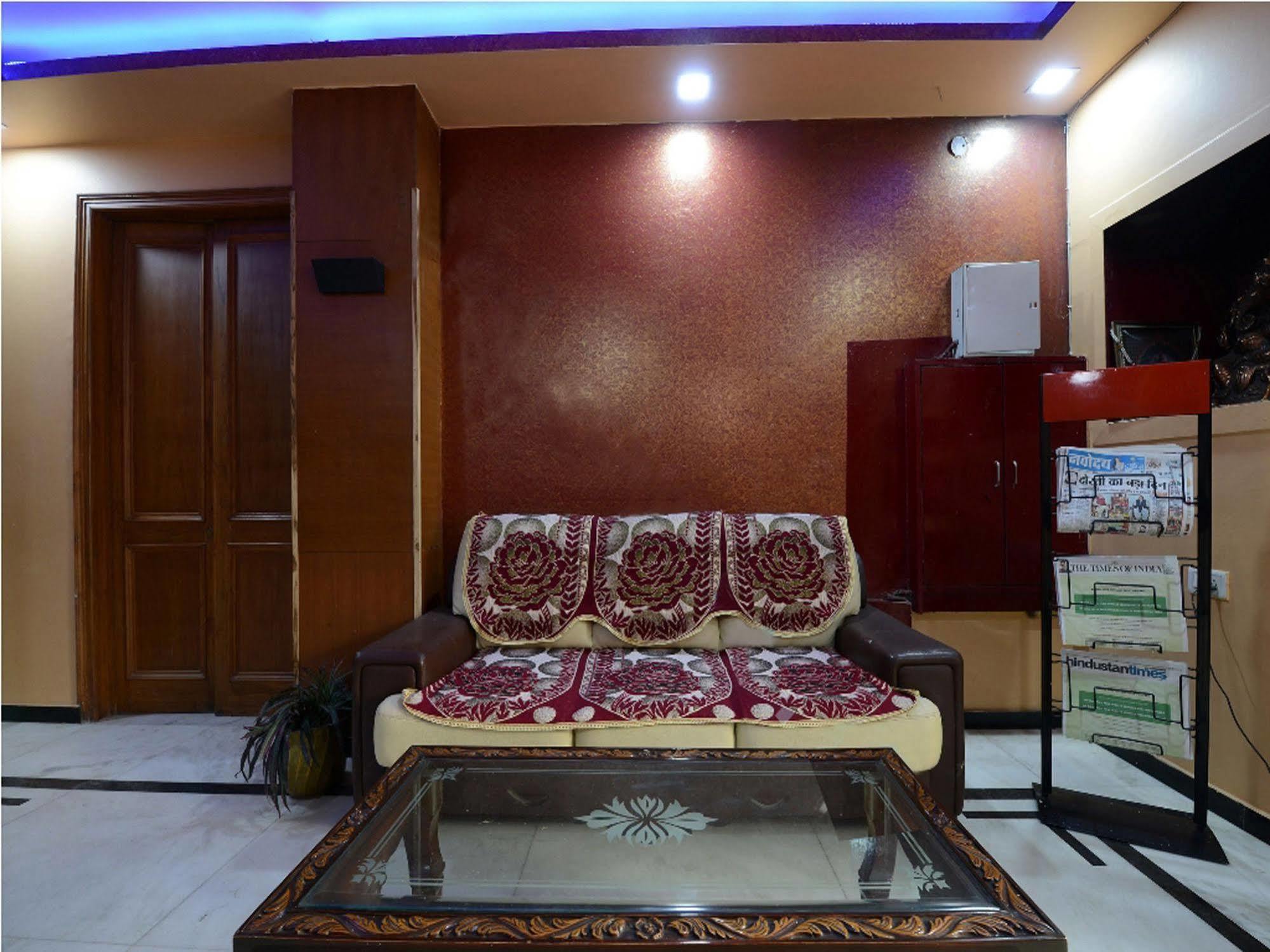 Airport Hotel Vishal Residency Yeni Delhi Dış mekan fotoğraf
