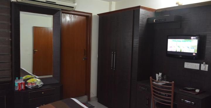 Airport Hotel Vishal Residency Yeni Delhi Dış mekan fotoğraf